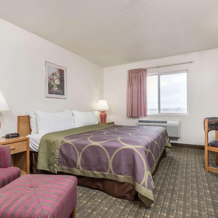 Super 8 By Wyndham Florence Co Exterior photo