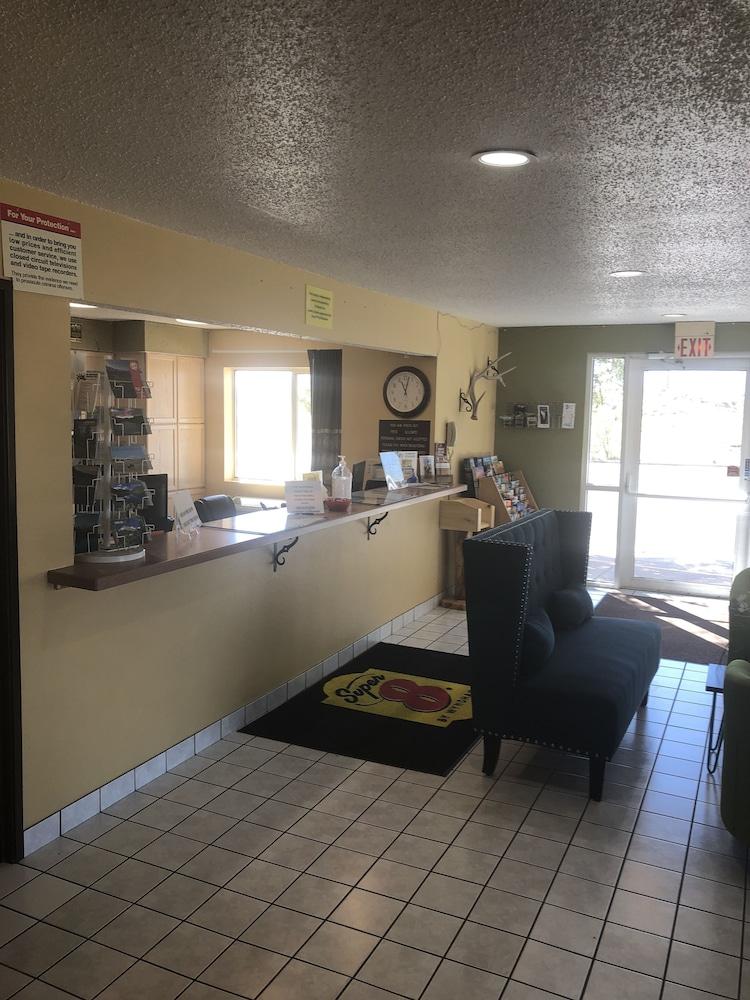 Super 8 By Wyndham Florence Co Exterior photo